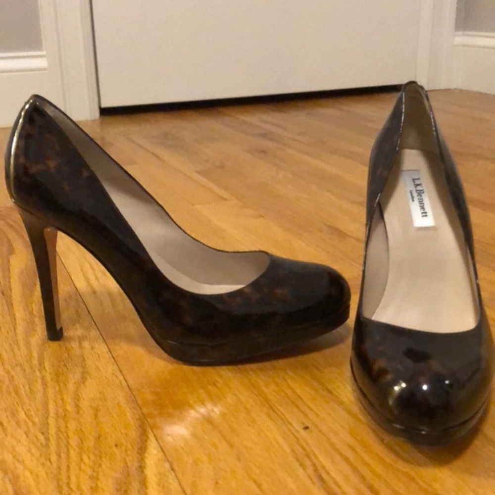 LK Bennett SLEDGE heels